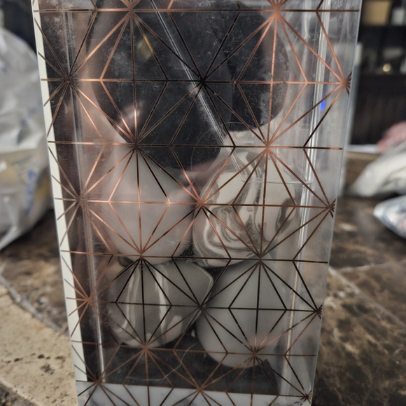 Thinkspace Beauty 14pc black white grey Beauty Sponge Set With Clear Organizer - Picture 3 of 5